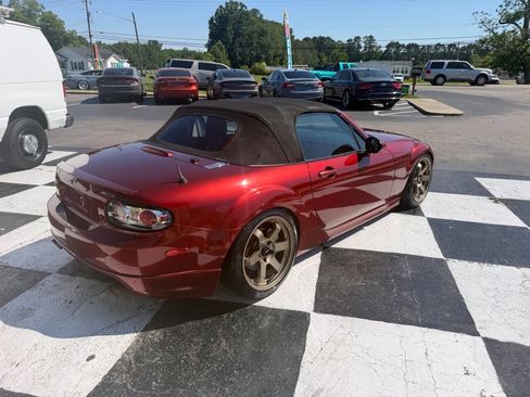 Used 2007 MAZDA MX-5 Miata Grand Touring w/ Premium Pkg RWD image 6