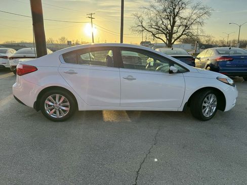 Used 2015 Kia Forte EX image 9