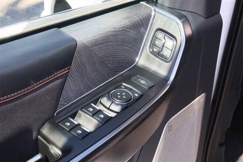 Used 2024 Ford F250 Platinum AWD/4WD image 18