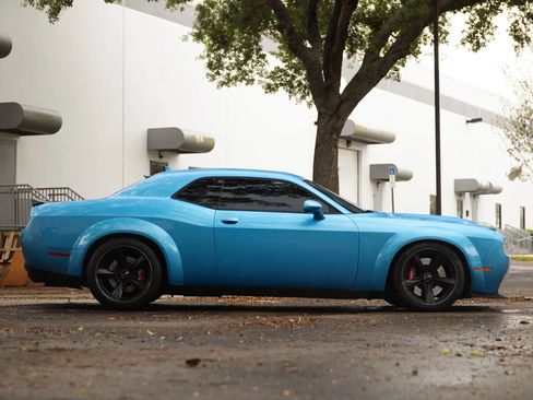 Used 2015 Dodge Challenger SRT Hellcat image 15