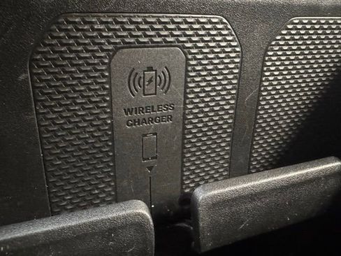 Used 2022 RAM 1500 Laramie image 41