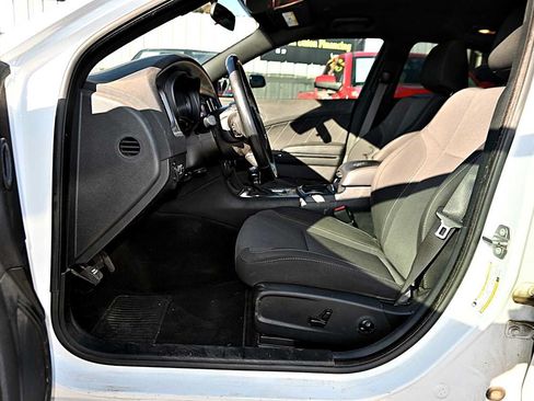 Used 2019 Dodge Charger SXT w/ Plus Group RWD image 15