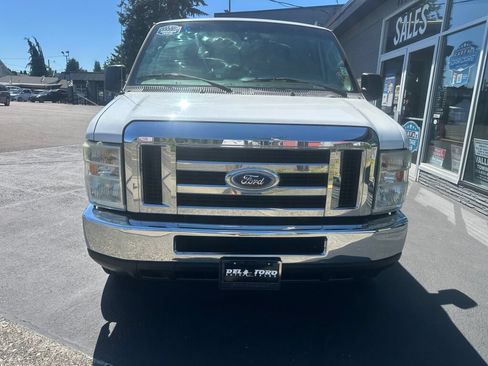 Used 2009 Ford E-350 and Econoline 350 XLT RWD image 2