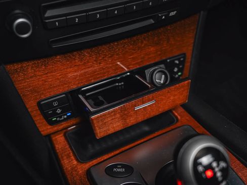 Used 2008 BMW M5 RWD image 50