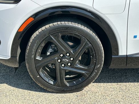 Used 2024 Chevrolet Equinox EV RS AWD/4WD image 34