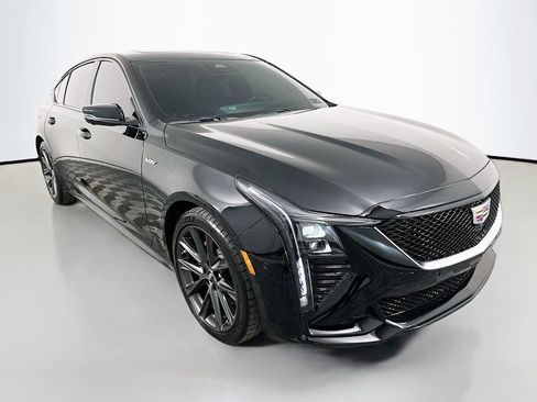 Used 2025 Cadillac CT5 V w/ Technology Package RWD image 3