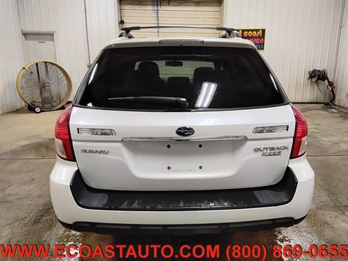 Used 2009 Subaru Outback 2.5i Limited AWD/4WD image 8