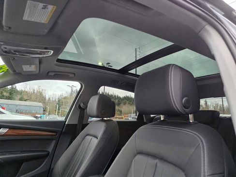 Used 2023 Audi Q5 2.0T Premium w/ Convenience Package image 26
