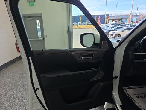 New 2026 INFINITI QX80 Autograph w/ Autograph Exterior Package image 33