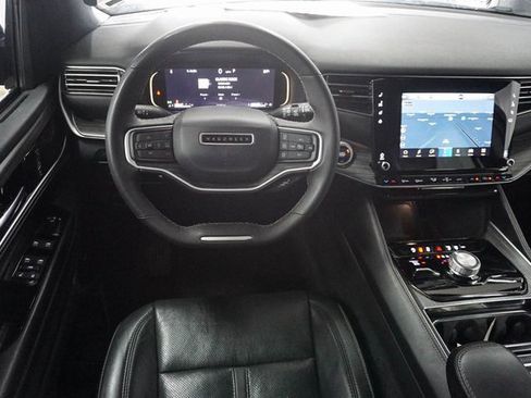 Used 2023 Jeep Wagoneer Series II image 17