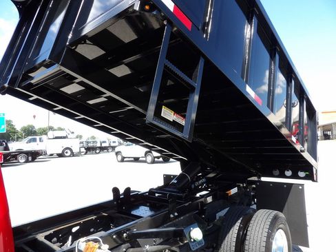 Used 2022 RAM 3500 Tradesman RWD image 51