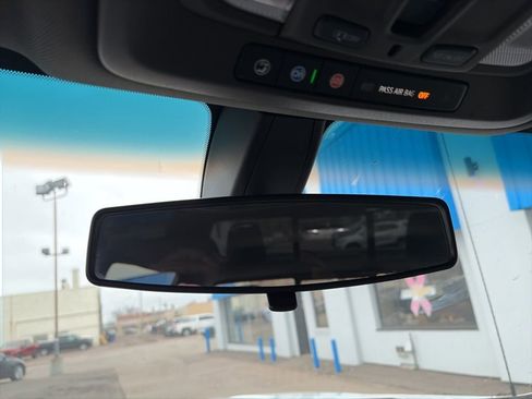 Used 2019 Chevrolet Silverado 1500 LT w/ Texas Edition image 28