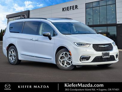 Used 2023 Chrysler Pacifica Limited