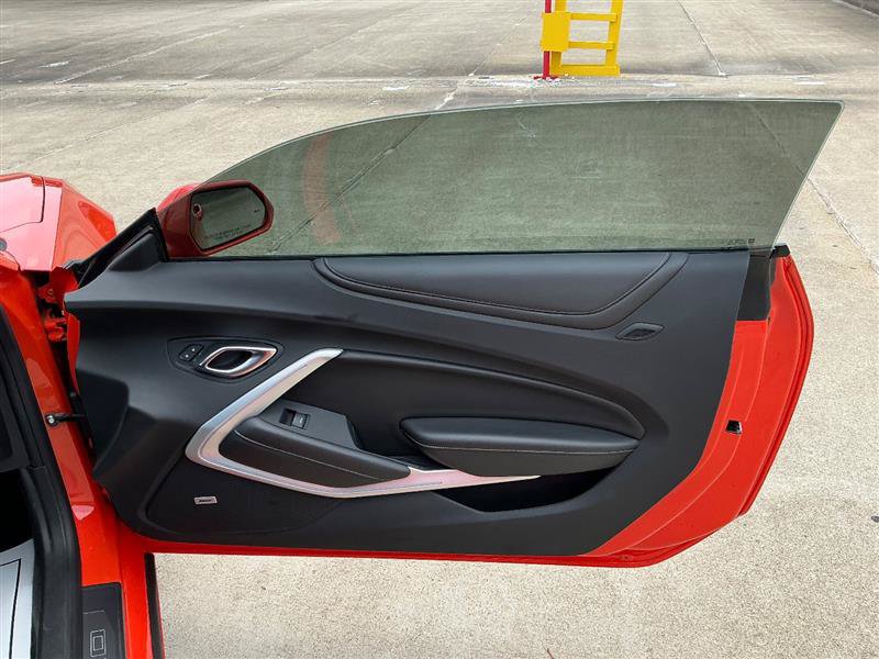 Used 2020 Chevrolet Camaro SS RWD image 37