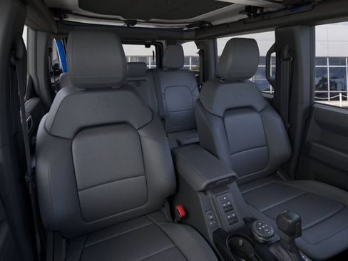 New 2026 Ford Bronco Badlands w/ Black Appearance Package AWD/4WD image 26