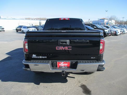 Used 2018 GMC Sierra 1500 SLT w/ SLT Premium Package image 4