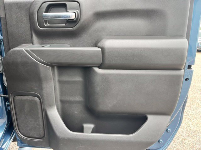 Used 2024 Chevrolet Silverado 1500 Custom Trail Boss w/ Turbomax Blackout Package AWD/4WD image 22
