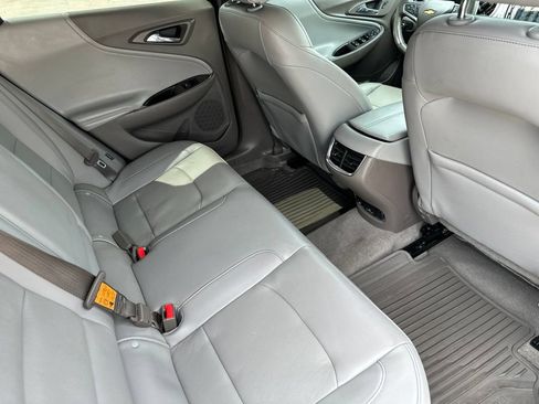 Certified 2017 Chevrolet Malibu LT w/ Leather Package FWD image 20