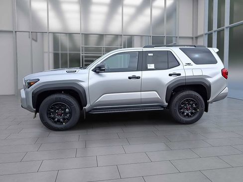 New 2025 Toyota 4Runner TRD Off-Road image 2