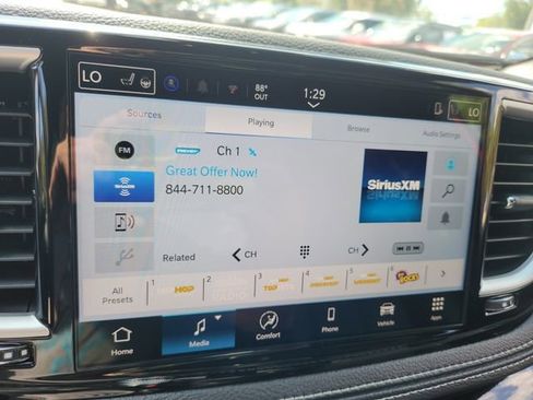 New 2026 Chrysler Pacifica Select image 28