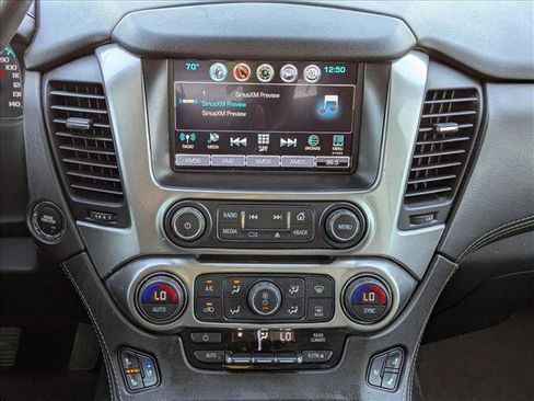 Used 2020 Chevrolet Suburban Premier w/ Premier Plus Edition image 15