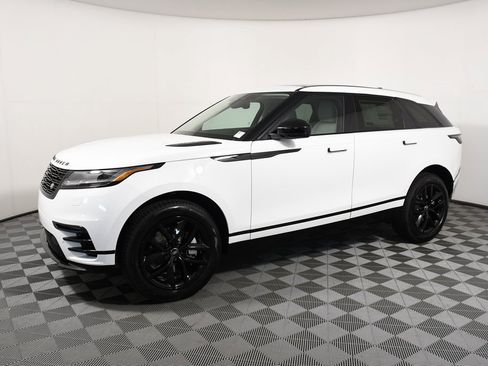 Used 2025 Land Rover Range Rover Velar Dynamic SE image 2
