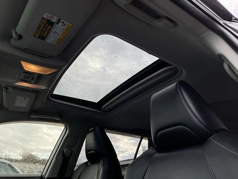 Certified 2019 Toyota RAV4 Limited w/ Carpet Mat Package AWD/4WD image 21