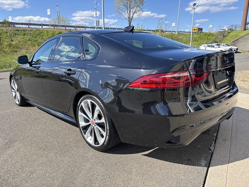 Used 2022 Jaguar XF R-Dynamic SE AWD/4WD image 4