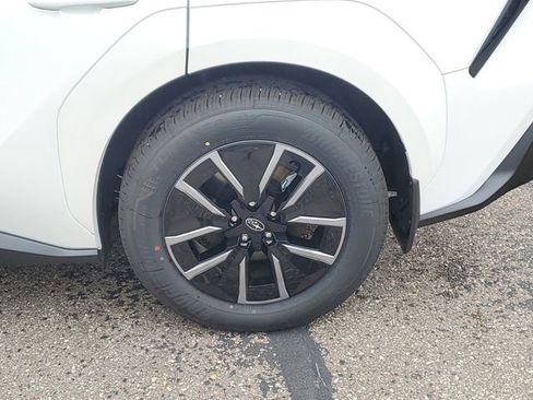 New 2026 Subaru Solterra AWD/4WD image 5