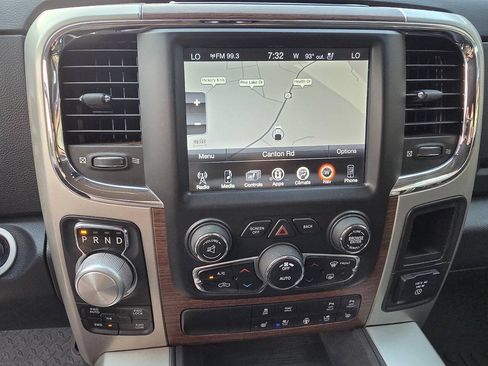 Used 2017 RAM 1500 Laramie w/ Convenience Group AWD/4WD image 19