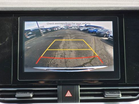 Used 2020 Kia Niro LXS image 27