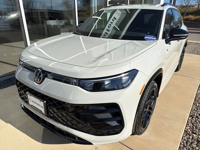 New 2026 Volkswagen Tiguan SE R-Line