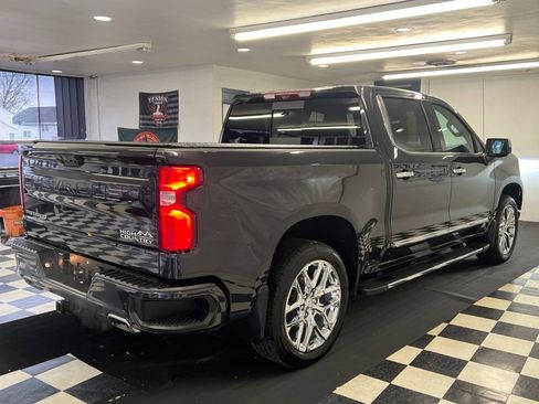 Used 2023 Chevrolet Silverado 1500 High Country w/ High Country Premium Package AWD/4WD image 16
