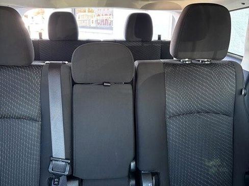 Used 2017 Dodge Journey SE w/ Flexible Seating Group image 19