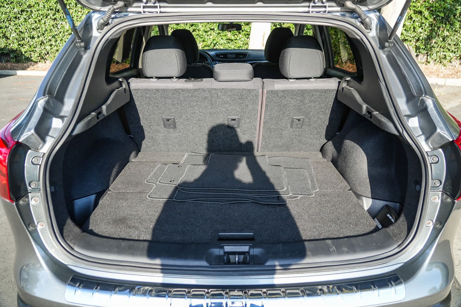 Used 2018 Nissan Rogue Sport SV FWD image 26