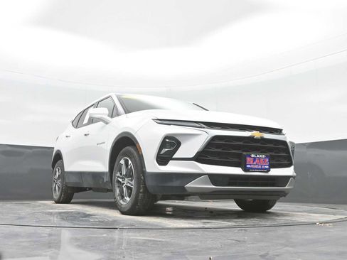 Used 2023 Chevrolet Blazer LT w/ Driver Confidence Package image 32