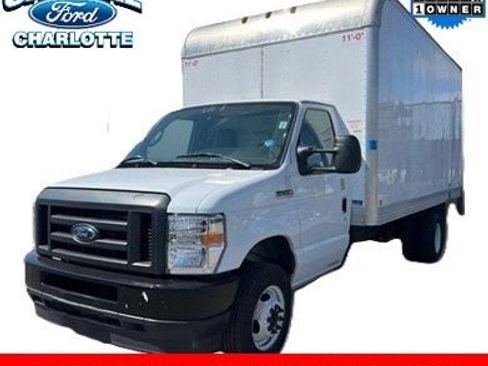 Used 2023 Ford E-450 and Econoline 450 Super Duty w/ Power Windows & Locks Group image 2