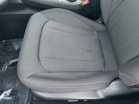 Used 2024 Subaru Crosstrek 2.0i Premium image 15