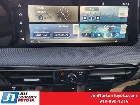 Used 2025 Nissan Kicks SR w/ SR Premium Package AWD/4WD image 19