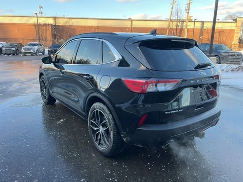 Used 2020 Ford Escape Titanium image 7