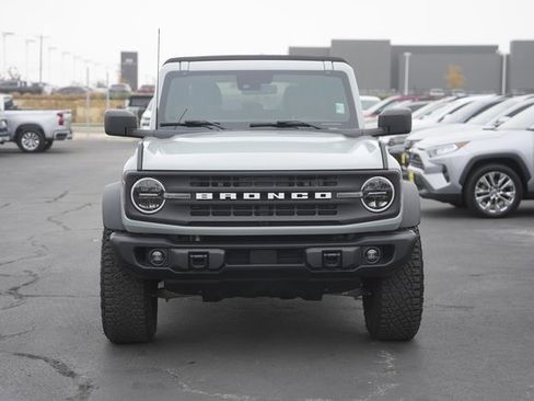 Certified 2022 Ford Bronco Black Diamond w/ Sasquatch Package image 3