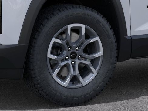 New 2026 Chevrolet Equinox ACTIV AWD/4WD image 9