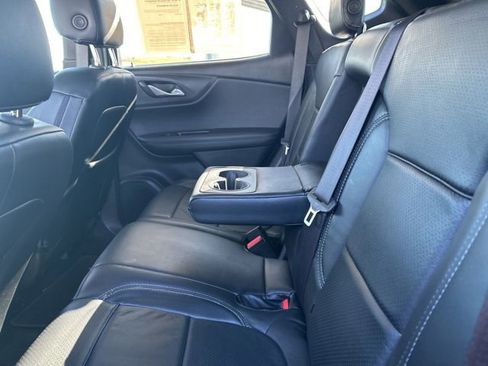 Used 2019 Chevrolet Blazer LT FWD image 41