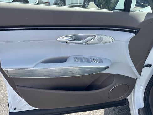 New 2026 Genesis Electrified GV70 image 15