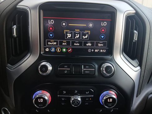 Used 2021 GMC Sierra 1500 SLT w/ X31 Off-Road Package AWD/4WD image 4