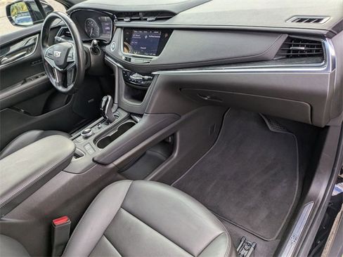 Used 2022 Cadillac XT5 Premium Luxury w/ Technology Package image 19