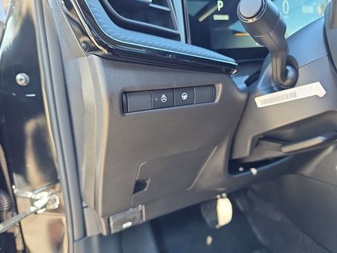 New 2026 Nissan Kicks SR w/ SR Premium Package image 19