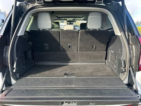 Used 2025 Ford Expedition Active image 34