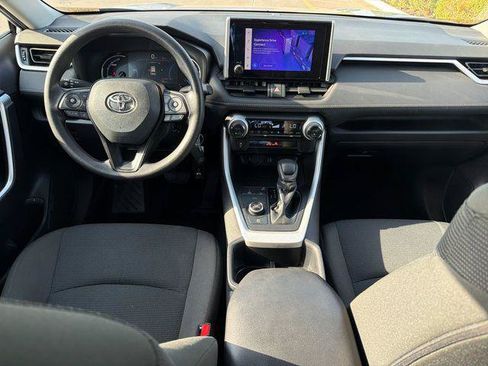 Certified 2025 Toyota RAV4 LE AWD/4WD image 9