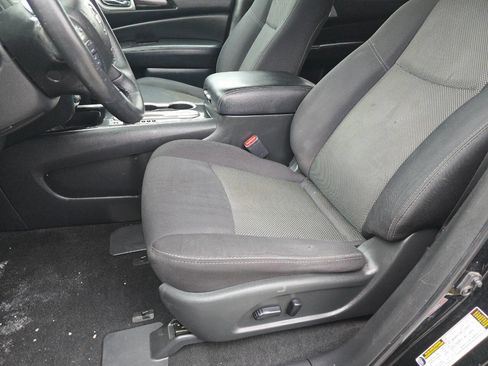 Used 2019 Nissan Pathfinder SV image 23